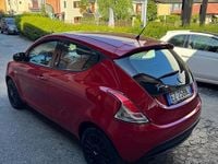 Usata Lancia Ypsilon 69 CV (50 kW) 2015 Rosso Utilitaria