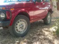Usata Lada niva 80 CV (58 kW) 1997 Rosso SUV