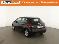 Usata Peugeot 208 Active 82 CV (60 kW) 2018 Nero Utilitaria
