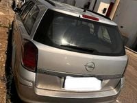 Usata Opel Astra 80 CV (58 kW) 2005 Grigio Station wagon