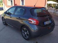 Usata Peugeot 208 Access 82 CV (60 kW) 2018 Grigio Utilitaria