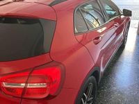 Usata Mercedes GLA180 109 CV (80 kW) 2015 Rosso SUV