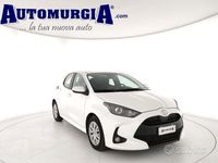 Second-hand Toyota Yaris Active 72 CP (52 kW) 2023 Alb Hatchback