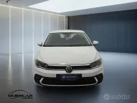 Usata VW Polo Life 95 CV (69 kW) 2023 Bianco Utilitaria