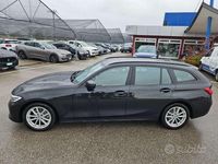 Usata BMW 320e 190 CV (139 kW) 2020 Nero Station wagon