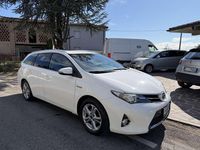 Usata Toyota Auris Hybrid Active 99 CV (72 kW) 2015 Bianco Station wagon