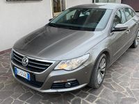 Usata VW Passat 140 CV (102 kW) 2010 Marrone