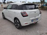 Usata Suzuki Swift 83 CV (61 kW) 2024 Bianco Utilitaria