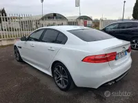 Usata Jaguar XE R-Sport 180 CV (132 kW) 2015 Bianco Berlina