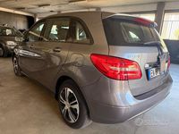 Usata Mercedes B180 Executive 108 CV (79 kW) 2012 Grigio Monovolume