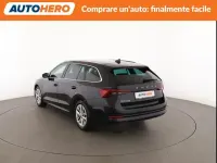 Usata Skoda Octavia Style 150 CV (110 kW) 2021 Nero Station wagon