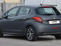 Usata Peugeot 208 Allure 82 CV (60 kW) 2015 Grigio Utilitaria