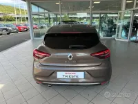Usata Renault Clio V Initiale 131 CV (96 kW) 2020 Marrone Berlina