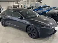 Usata Tesla Model 3 Long Range AWD 152 kW (208 CV) 2024 Grigio Berlina