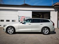 Usata Volvo V60 Business Edition 150 CV (110 kW) 2020 Grigio Station wagon