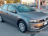 Usata VW Polo Trendline 90 CV (66 kW) 2019 Grigio Berlina