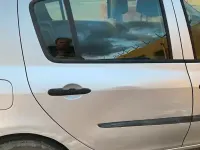 Usata Renault Clio 58 CV (42 kW) 2006 Grigio Utilitaria