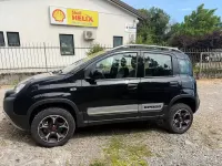 Usata Fiat Panda Cross Cross 85 CV (62 kW) 2023 Nero Utilitaria