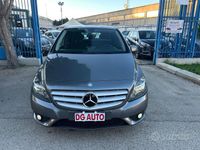Usata Mercedes B180 110 CV (80 kW) 2014 Grigio Monovolume