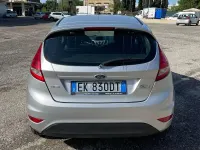 Usata Ford Fiesta Titanium 71 CV (52 kW) 2011 Grigio Berlina