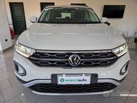 Usata VW T-Roc Life 110 CV (80 kW) 2023 Grigio SUV