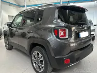 Usata Jeep Renegade Limited 140 CV (102 kW) 2016 Grigio SUV