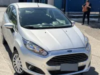 Usata Ford Fiesta 97 CV (71 kW) 2014 Grigio Utilitaria