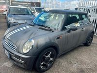 Usata Mini ONE 90 CV (66 kW) 2002 Grigio Utilitaria