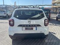 Usata Dacia Duster Comfort 100 CV (73 kW) 2021 Bianco SUV