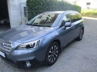 Usata Subaru Outback 150 CV (110 kW) 2015 Grigio SUV