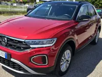 Usata VW T-Roc Style 116 CV (85 kW) 2023 Rosso SUV