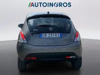 Usata Lancia Ypsilon Silver 69 CV (50 kW) 2023 Grigio Utilitaria
