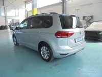 Usata VW Touran Comfortline 116 CV (85 kW) 2017 Grigio Monovolume