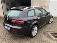 Second-hand Alfa Romeo 159 Distinctive 150 CP (110 kW) 2006 Negru Break