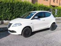 Usata Lancia Ypsilon 85 CV (62 kW) 2014 Bianco Utilitaria
