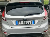 Usata Ford Fiesta Titanium 80 CV (58 kW) 2013 Grigio Utilitaria