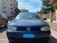 Usata VW Golf IV Comfortline 105 CV (77 kW) 2001 Blu/azzurro Berlina