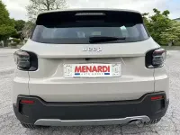 Usado Jeep Avenger Altitude 101 HP (74 kW) 2025 Cinzento SUV