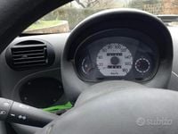 Usata Fiat 600 39 CV (28 kW) 1998 Bianco Berlina