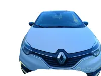 Usata Renault Captur Zen 90 CV (66 kW) 2018 Bianco SUV