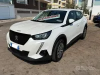 Usata Peugeot 2008 110 CV (80 kW) 2021 Bianco SUV