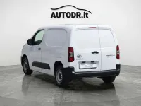 Usata Citroën Berlingo Comfort 102 CV (75 kW) 2022 Bianco Monovolume