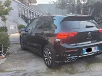 Usata VW Golf VIII 150 CV (110 kW) 2020 Nero Utilitaria