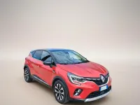Usata Renault Captur Techno 140 CV (102 kW) 2023 Rosso SUV