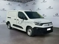 Usata Fiat Doblò 90 CV (66 kW) 2023 Bianco Monovolume