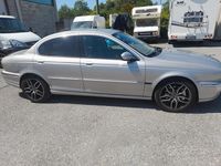 Usata Jaguar X-type Executive 196 CV (144 kW) 2002 Argento Berlina