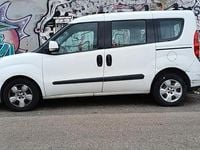 Usata Fiat Doblò 90 CV (66 kW) 2012 Bianco Monovolume