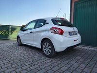 Usata Peugeot 208 Access 68 CV (50 kW) 2014 Bianco Utilitaria