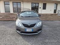 Usata Lancia Ypsilon 69 CV (50 kW) 2016 Grigio Utilitaria