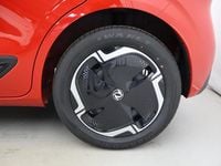 Ny DongFeng Box 69 kW (95 HK) 2026 Vit Halvkombi